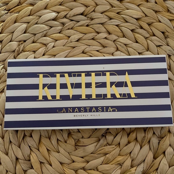 Anastasia Beverly Hills Riviera palette